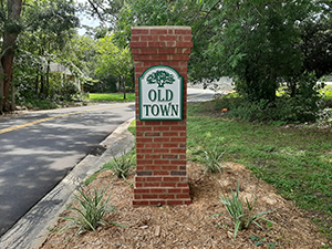 Entrance sign to Old Town neighborhood